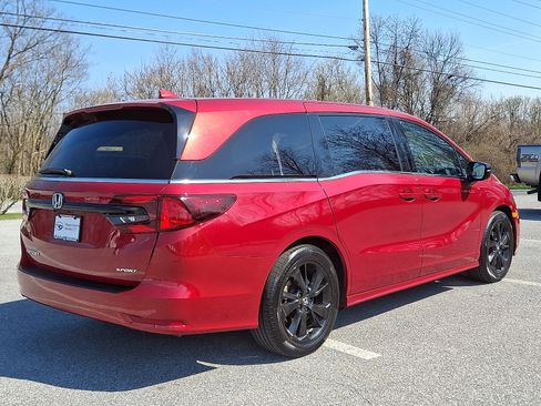 Used 2023 Honda Odyssey Sport image 6