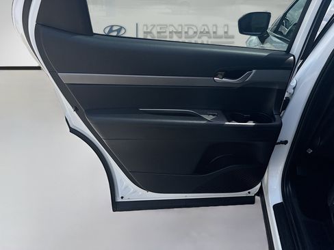 Used 2025 Hyundai Palisade SEL FWD image 23