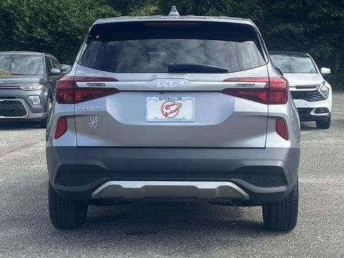 Used 2022 Kia Seltos LX AWD/4WD image 4