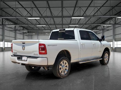 Used 2024 RAM 2500 Laramie w/ Sport Appearance Package AWD/4WD image 4