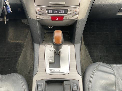Used 2014 Subaru Outback 2.5i Limited image 8