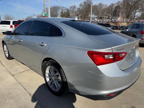 Used 2017 Chevrolet Malibu LT image 5