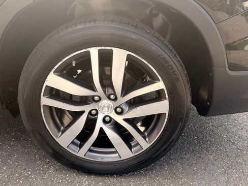 Used 2017 Honda Pilot Touring image 39