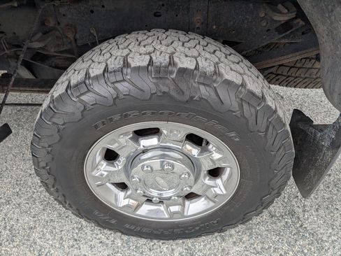 Used 2014 Ford F250 Lariat w/ Chrome Package image 10