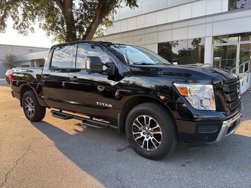 Used 2024 Nissan Titan SV w/ SV Convenience Package AWD/4WD image 1