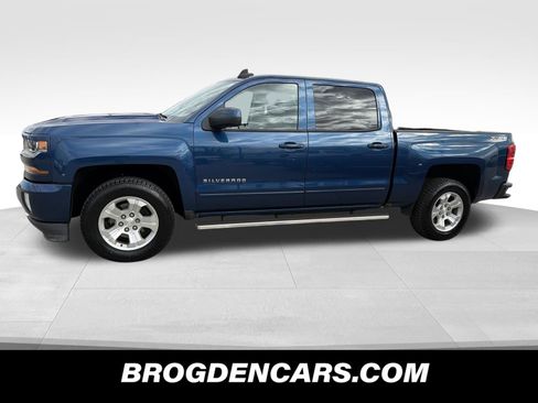 Used 2017 Chevrolet Silverado 1500 LT w/ All Star Edition AWD/4WD image 5
