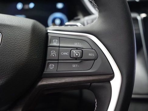 New 2025 Jeep Grand Cherokee L Limited image 33