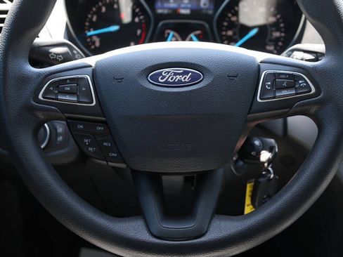 Used 2018 Ford Escape SE w/ SE Sync 3 Package AWD/4WD image 18