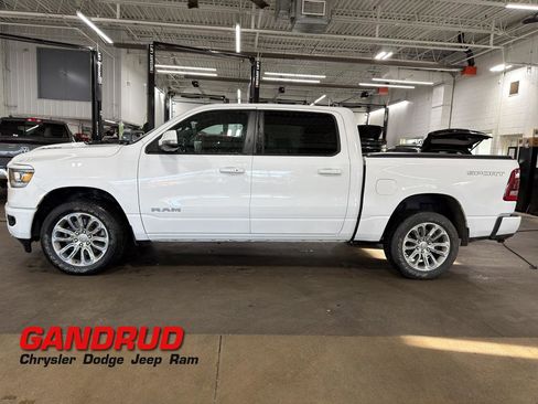 Used 2023 RAM 1500 Laramie AWD/4WD image 1
