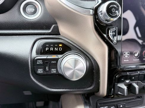 Used 2019 RAM 1500 Laramie image 23