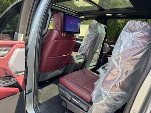 New 2026 Cadillac Escalade ESV Luxury w/ Touring Package image 23