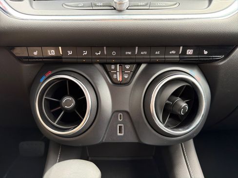 Used 2025 Chevrolet Blazer LT image 20