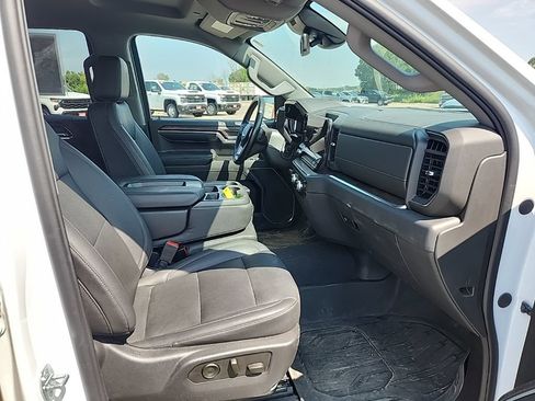 Certified 2023 GMC Sierra 1500 SLT w/ X31 Off-Road Package AWD/4WD image 46