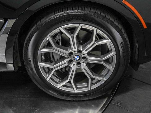 Certified 2023 BMW X7 xDrive40i w/ Premium Package image 9