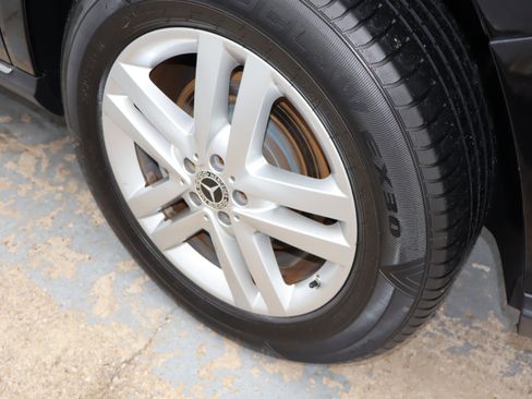 Used 2018 Mercedes-Benz GLS 450 4MATIC image 25