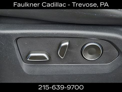 Used 2024 Cadillac Escalade ESV Premium Luxury AWD/4WD image 28