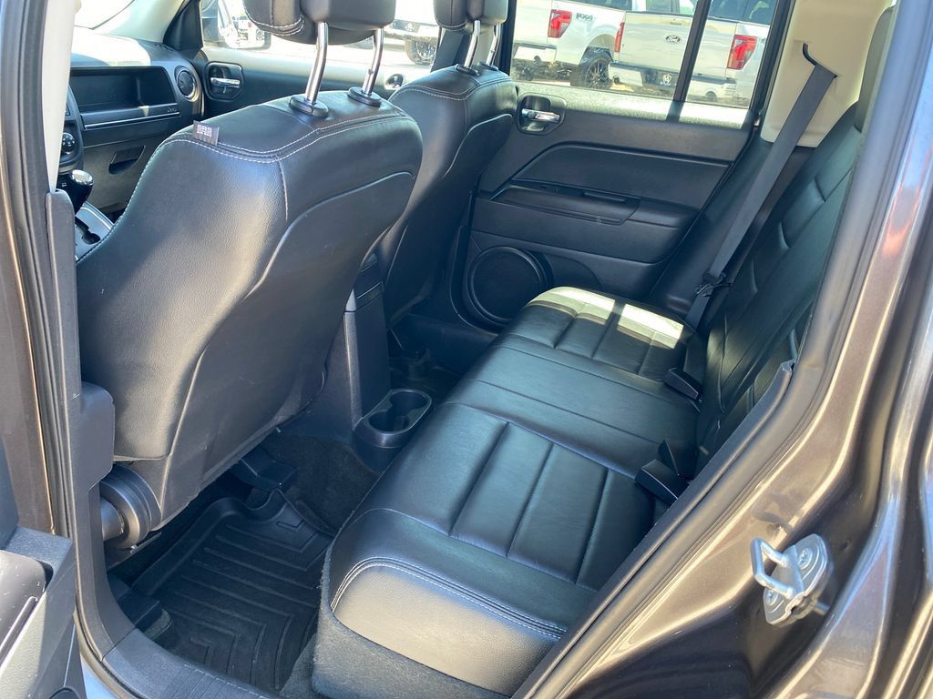 Used 2017 Jeep Patriot High Altitude AWD/4WD image 23