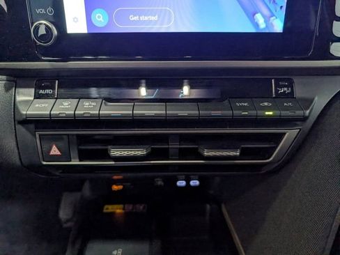 Used 2025 Toyota Camry LE image 21