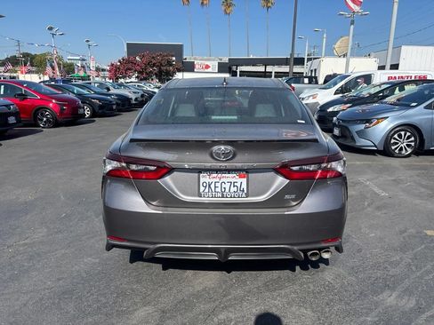 Used 2024 Toyota Camry SE FWD image 5