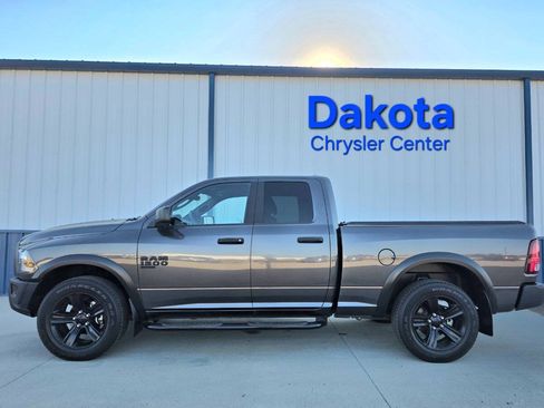 Used 2022 RAM 1500 Warlock AWD/4WD image 1