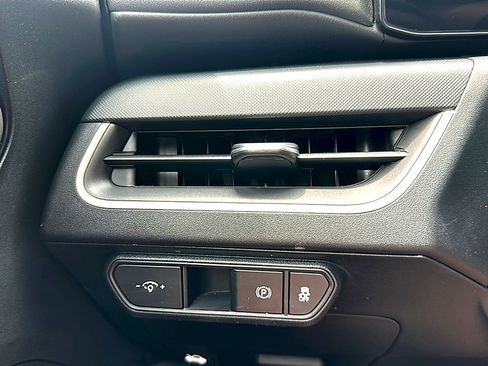 Used 2025 Kia K4 FWD image 36