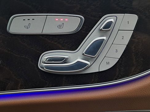 Used 2018 Mercedes-Benz E 400 4MATIC Coupe image 43