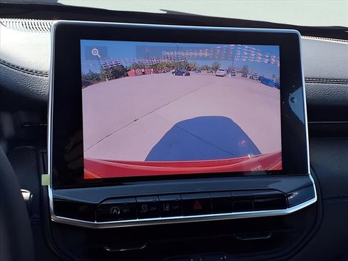 New 2026 Jeep Compass Latitude image 4