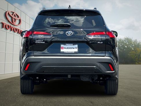 Certified 2026 Toyota Corolla Cross XLE w/ Convenience Package FWD image 4