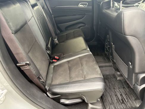 Used 2021 Jeep Grand Cherokee Laredo X RWD image 14