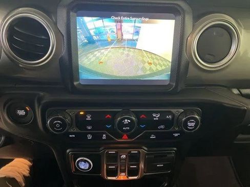 Certified 2023 Jeep Wrangler Unlimited Sahara AWD/4WD image 26