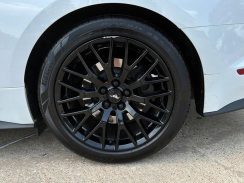 Used 2021 Ford Mustang GT Premium w/ GT Performance Package RWD image 9