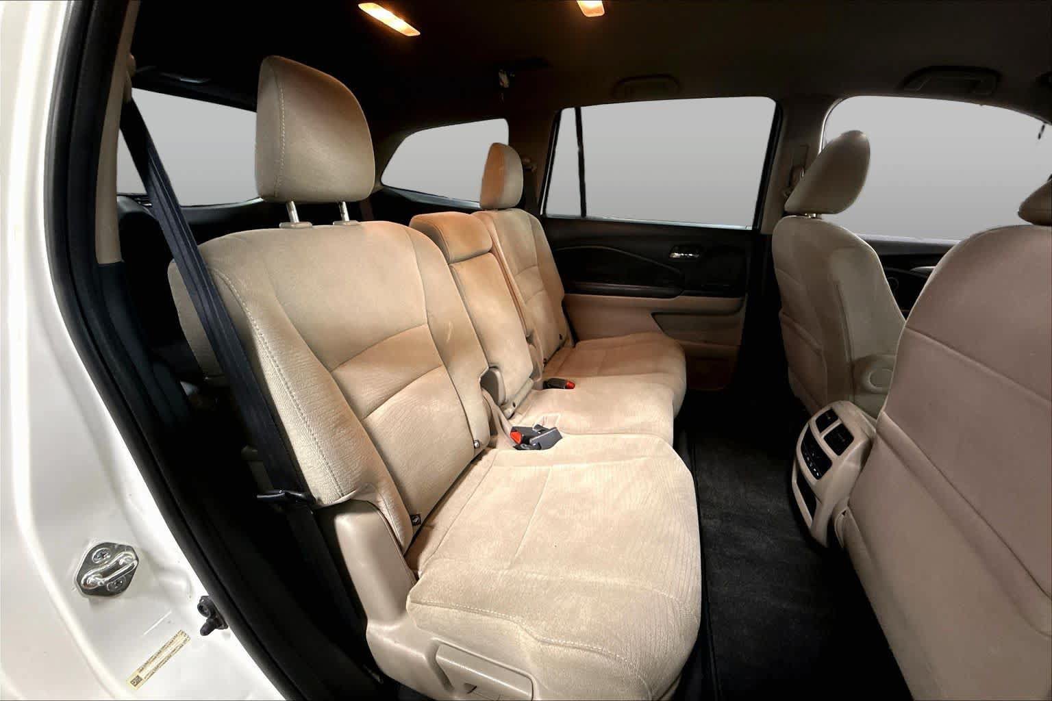 Used 2016 Honda Pilot EX image 19