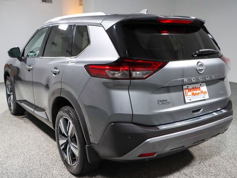 Used 2023 Nissan Rogue SL w/ SL Premium Package image 9