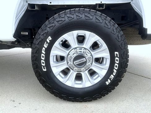 Used 2022 Ford F250 XLT image 24