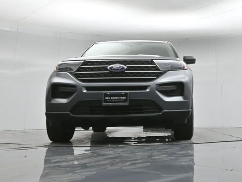 Certified 2023 Ford Explorer XLT RWD image 49