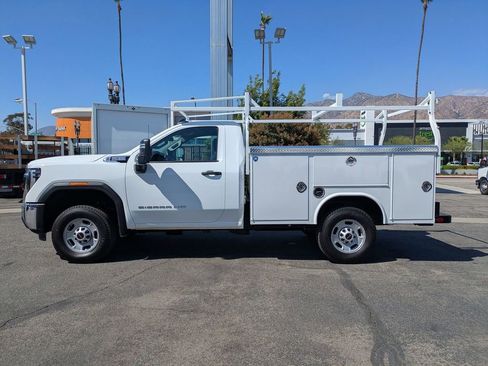 New 2025 GMC Sierra 2500 Pro w/ Convenience Package image 9
