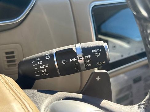 Used 2020 Land Rover Range Rover HSE image 36