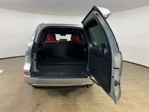 Used 2021 Lexus GX 460 Premium image 31