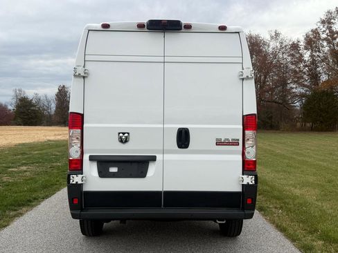 Used 2022 RAM ProMaster 2500 FWD image 8