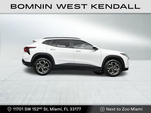 Used 2025 Chevrolet Trax LT image 25