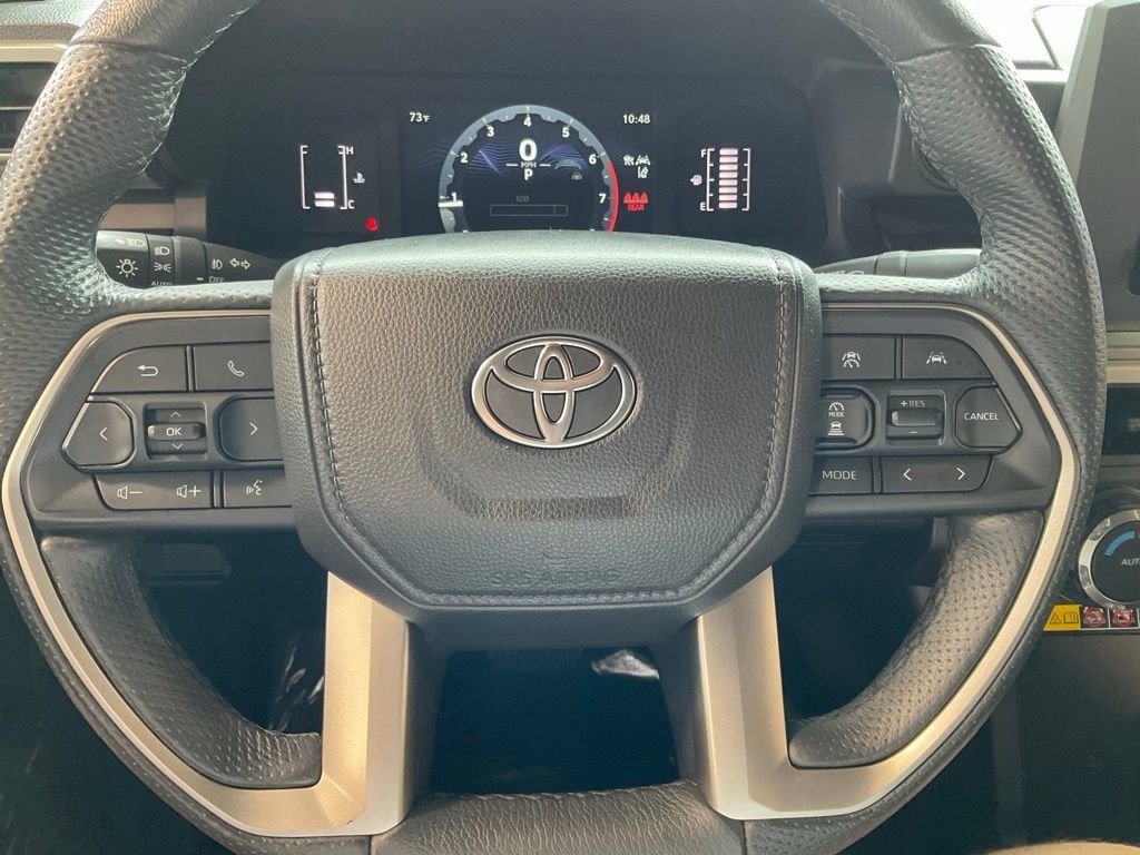 Certified 2025 Toyota Tacoma SR5 AWD/4WD image 11
