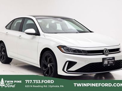 Used 2025 Volkswagen Jetta SE