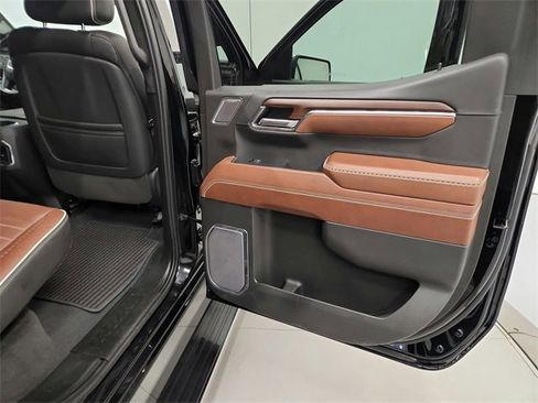 Used 2023 GMC Sierra 1500 Denali Ultimate image 38