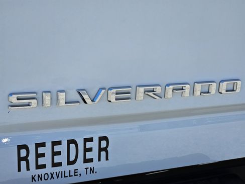 Used 2025 Chevrolet Silverado 2500 LT w/ Safety Package AWD/4WD image 15