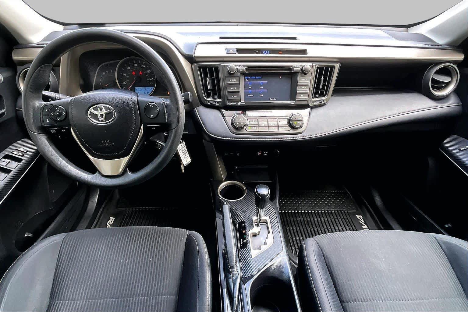Used 2014 Toyota RAV4 XLE AWD/4WD image 15