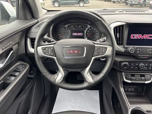 Used 2024 GMC Terrain SLT AWD/4WD image 11