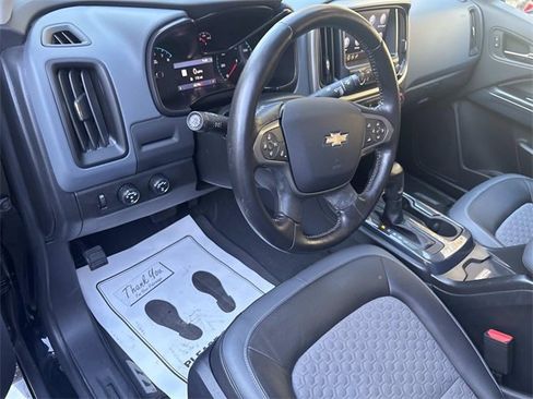Used 2019 Chevrolet Colorado Z71 image 12