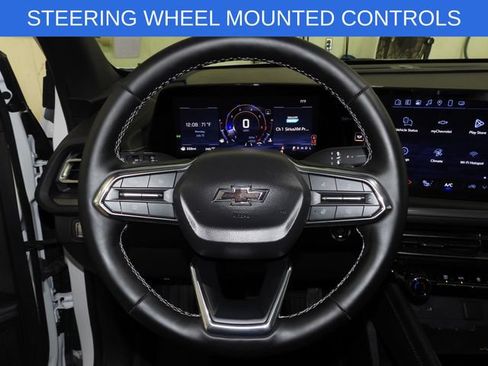 Used 2025 Chevrolet Traverse LT w/ Midnight/Sport Edition AWD/4WD image 16