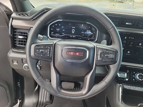 Used 2023 GMC Sierra 1500 AT4 w/ AT4 Premium Package AWD/4WD image 24