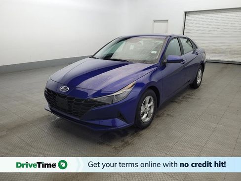 Used 2022 Hyundai Elantra SE image 1
